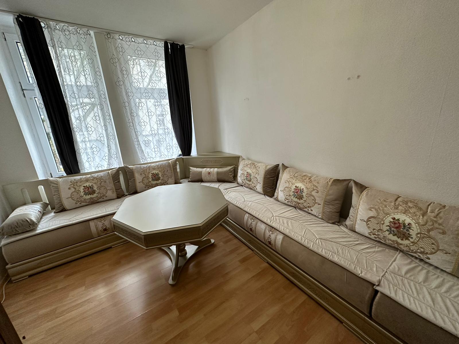 Wie Sie Den Raum für Ihre Maßgeschneiderte Sedari Planen