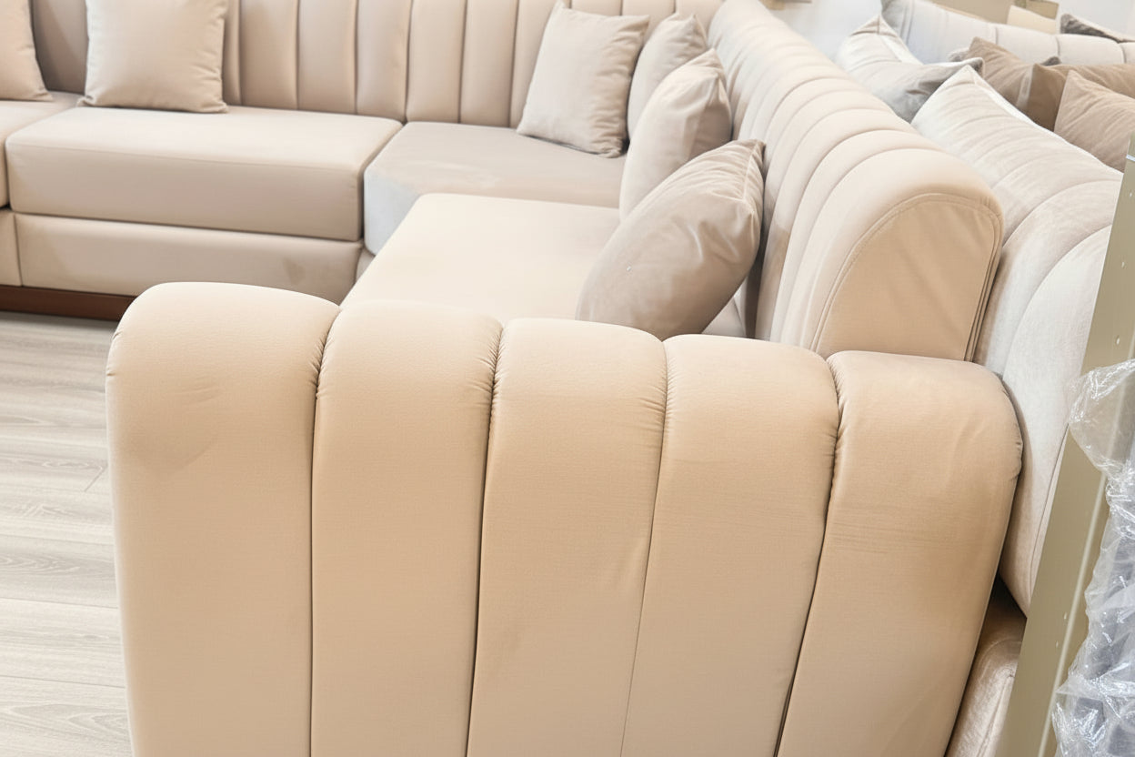 Marokkanisches Sofa nach Maß Beige Honig– Individuelles Design & höchster Komfort - Sadeqy Home